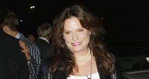 Kay Lenz