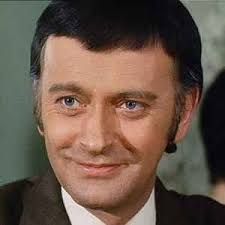 Barrie Ingham