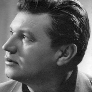 Александр Момбели