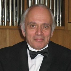 Анатолий Левин