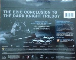 The Dark Knight Rises: [Limited Edition Broken Cowl Box Set]