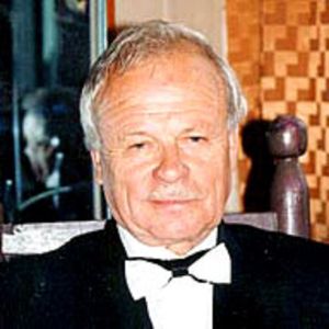 Михаил Петров