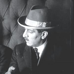 Николай Чаров