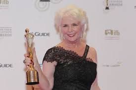 Fionnula Flanagan