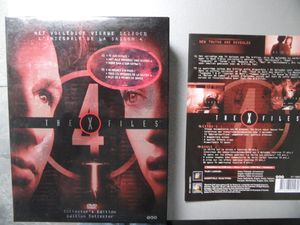 The X Files Season Four (Collector's Edition)