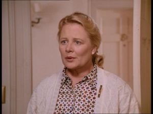 Shirley Knight