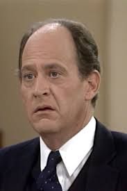 Earl Boen