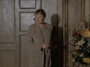 Shirley Knight