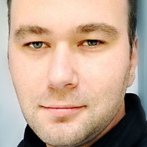 Андрей Волгин