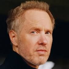 Raphael Sbarge