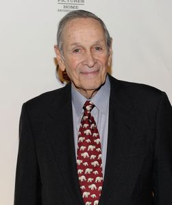 Larry Keith