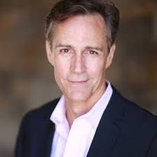 Howard McGillin