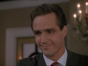 Howard McGillin