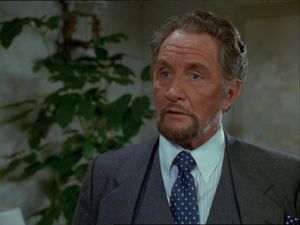 Roy Dotrice
