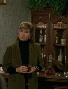 Jennifer Warren