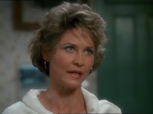 Dee Wallace
