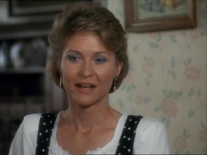 Dee Wallace