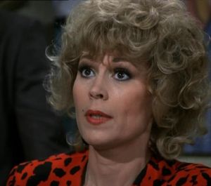 Leslie Easterbrook