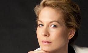 Jenna Elfman