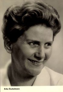 Erika Dunkelmann