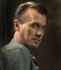 Robert Knepper
