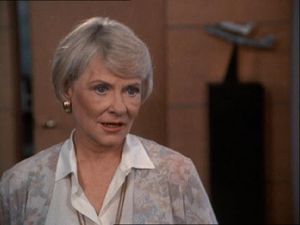 Hope Lange