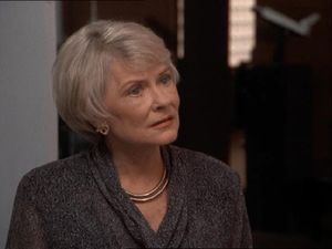 Hope Lange