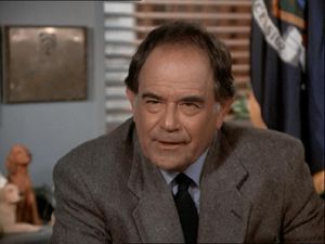 Laurence Luckinbill