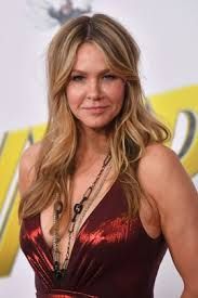 Andrea Roth