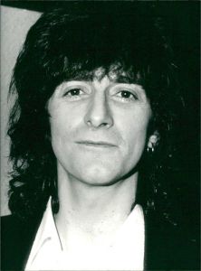 Gary Holton