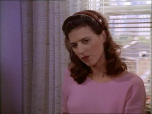 Perrey Reeves