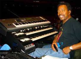 Chester Thompson (2)