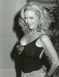 Sally Kirkland