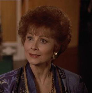 Carol Lawrence