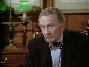 Roy Dotrice