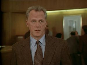 Leon Russom