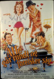 Alle Gaar Rundt Og Forelsker Sig