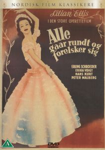Alle Gaar Rundt Og Forelsker Sig