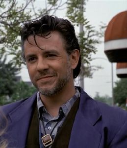 Scott Valentine