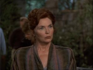 Fionnula Flanagan