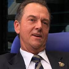 Gregory Itzin