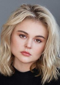 Emily Alyn Lind