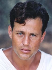 Louis Mandylor