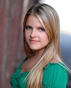 Sarah-Jeanne Labrosse