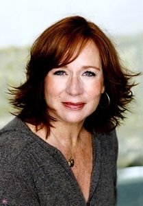 Éva Darlan