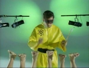 "Weird Al" Yankovic: Dare to Be Stupid