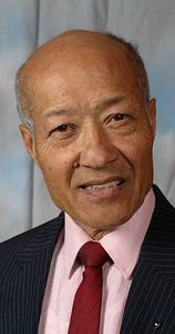 Aki Aleong