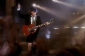 AC/DC: Thunderstruck