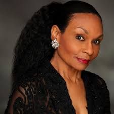 Vivian Reed (2)