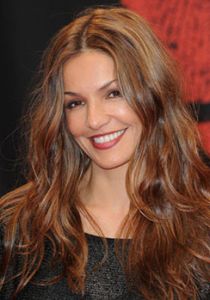 Nadia Farès